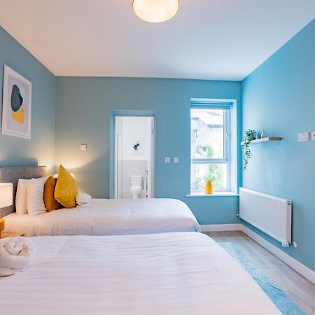 The Large Group House -Sleeps 21 Villa Dublin Bagian luar foto