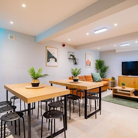 The Large Group House -Sleeps 21 Villa Dublin Bagian luar foto