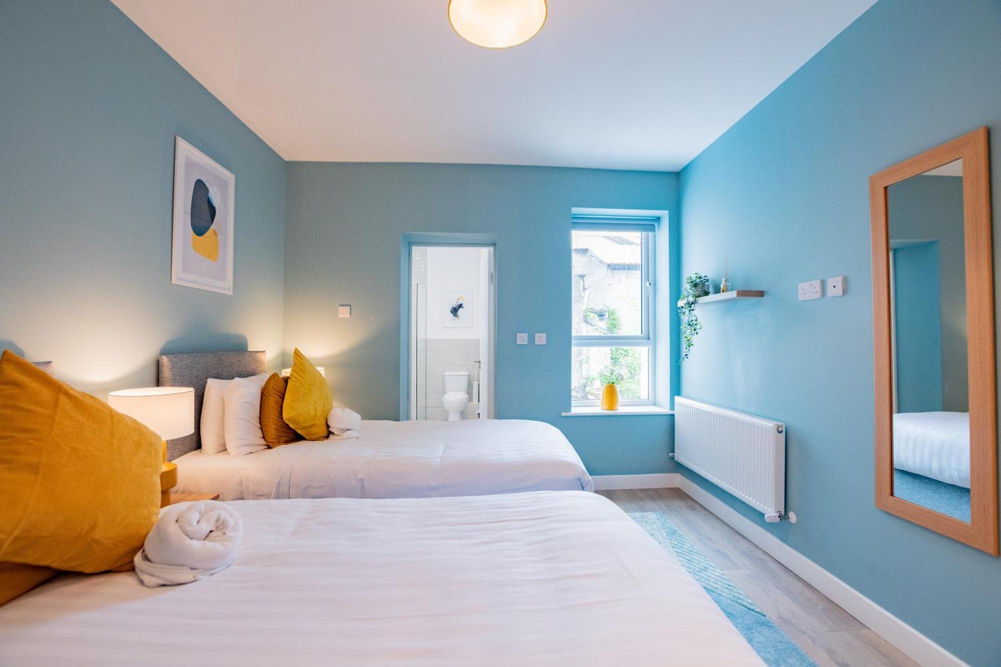 The Large Group House -Sleeps 21 Villa Dublin Bagian luar foto