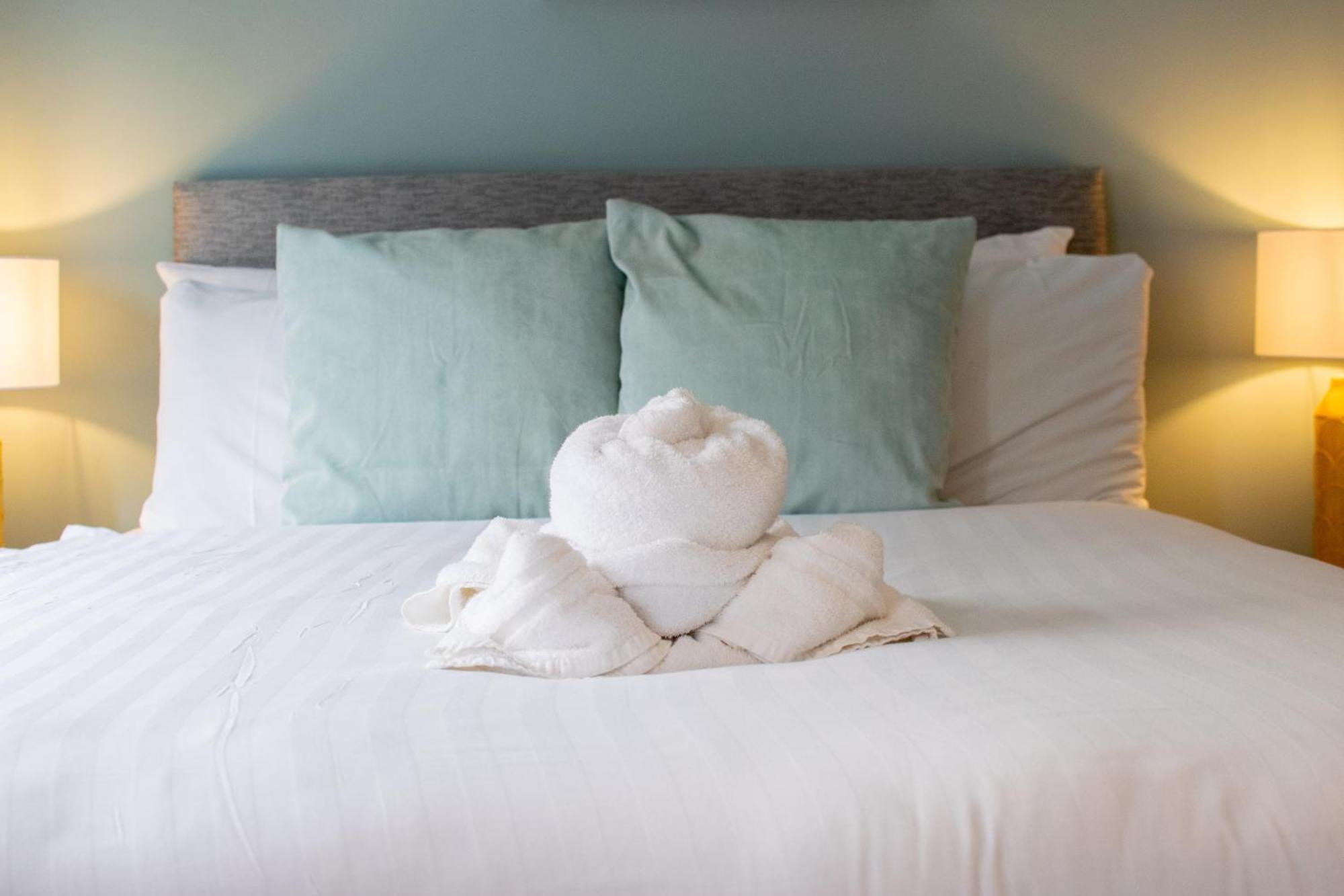 The Large Group House -Sleeps 21 Villa Dublin Bagian luar foto