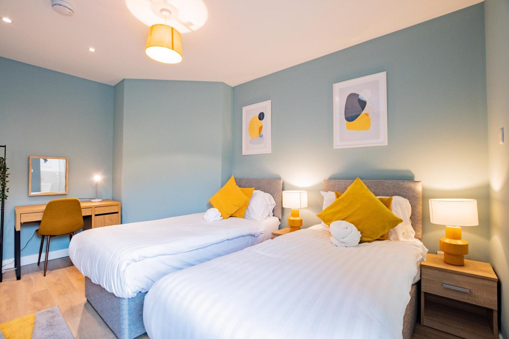 The Large Group House -Sleeps 21 Villa Dublin Bagian luar foto