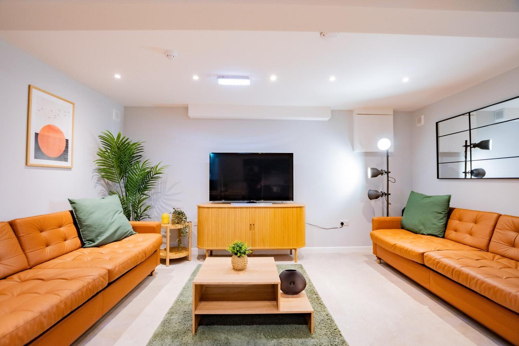 The Large Group House -Sleeps 21 Villa Dublin Bagian luar foto