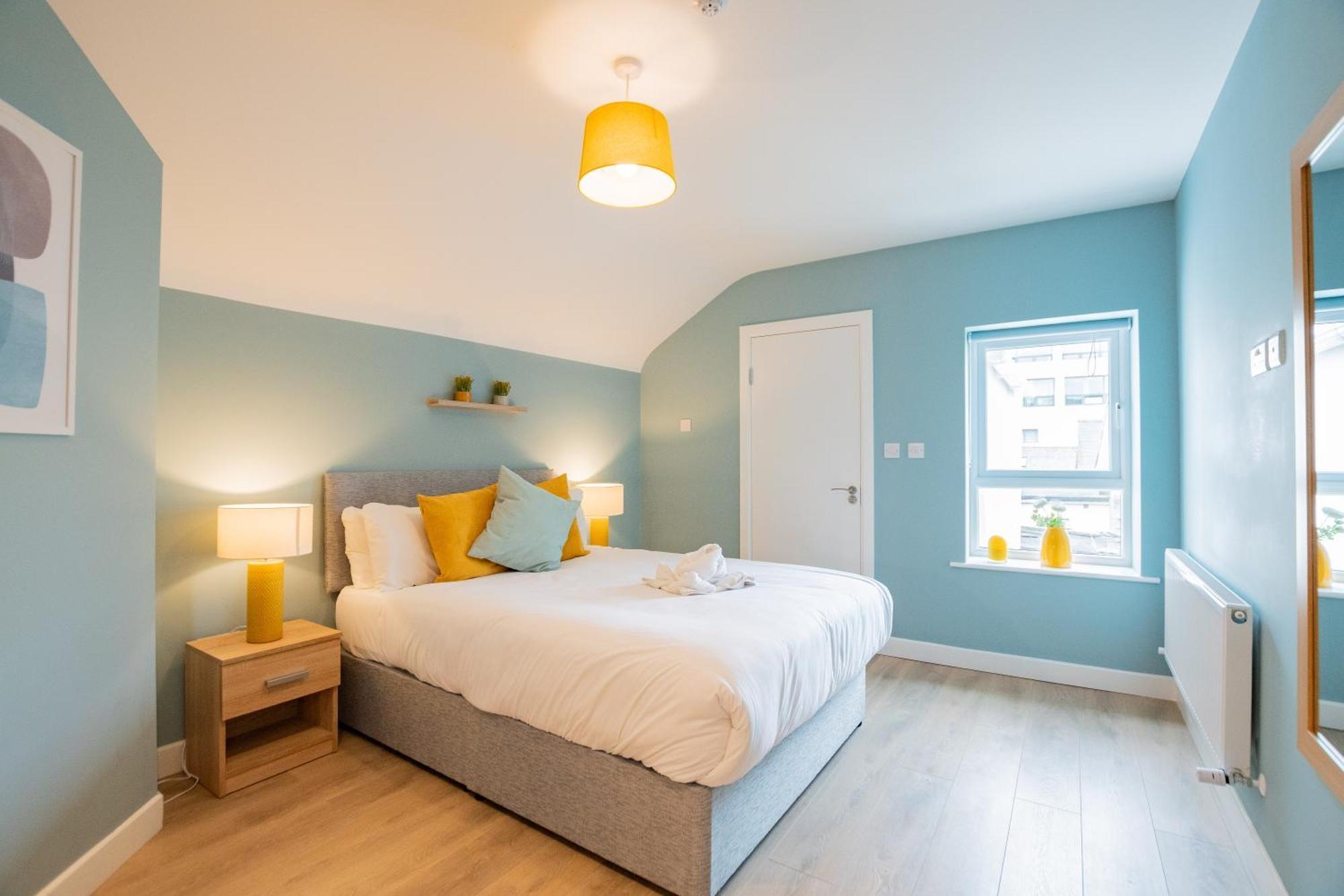 The Large Group House -Sleeps 21 Villa Dublin Bagian luar foto